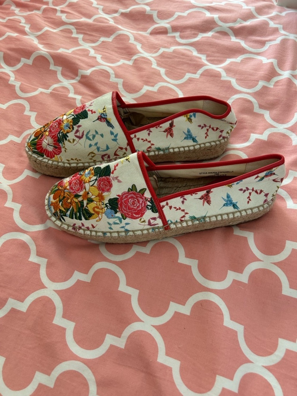 Floral Embroidered Espadrille Slip-Ons in White and Red Trim